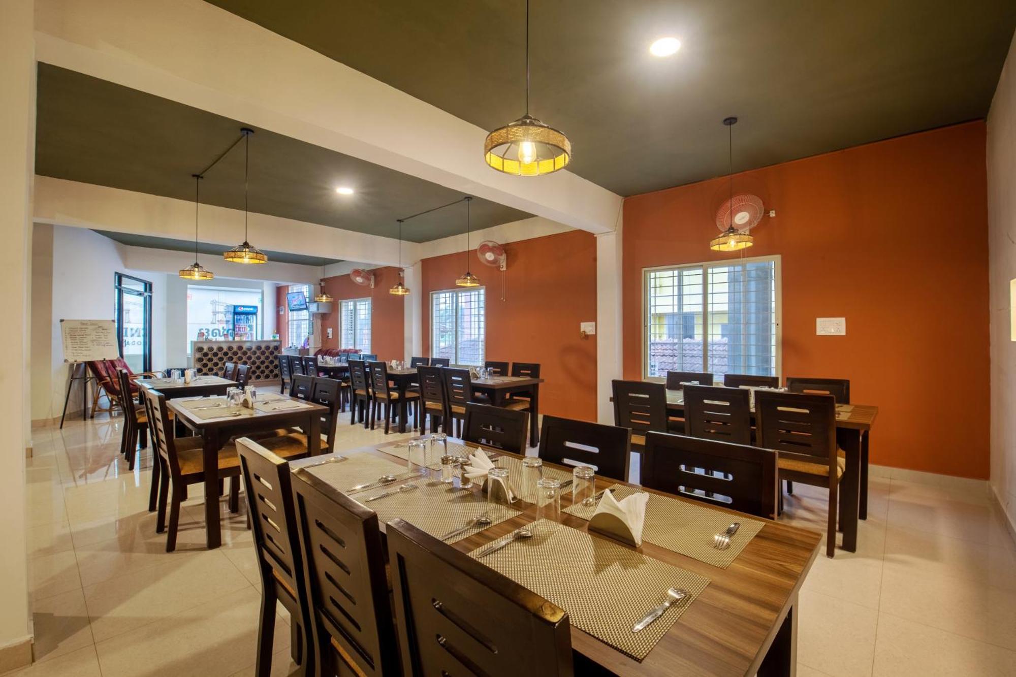 Treebo Sans Sarav Kushalnagar Hotel Madikeri Ngoại thất bức ảnh